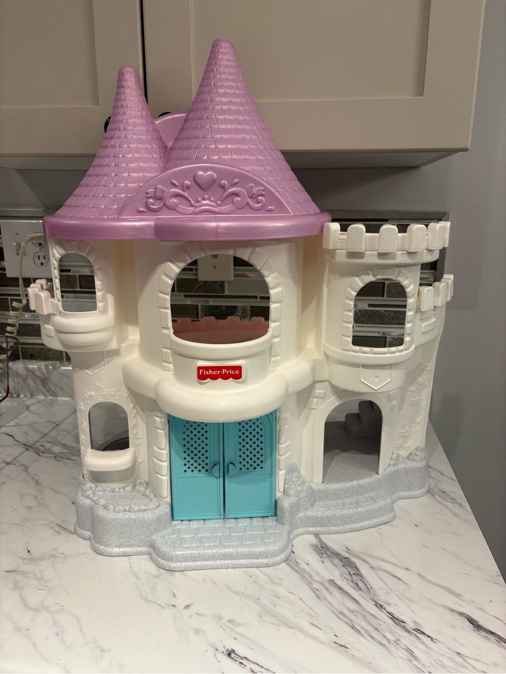Vintage Fisher Price Loving Family Once Upon A dream Castle playset 1995